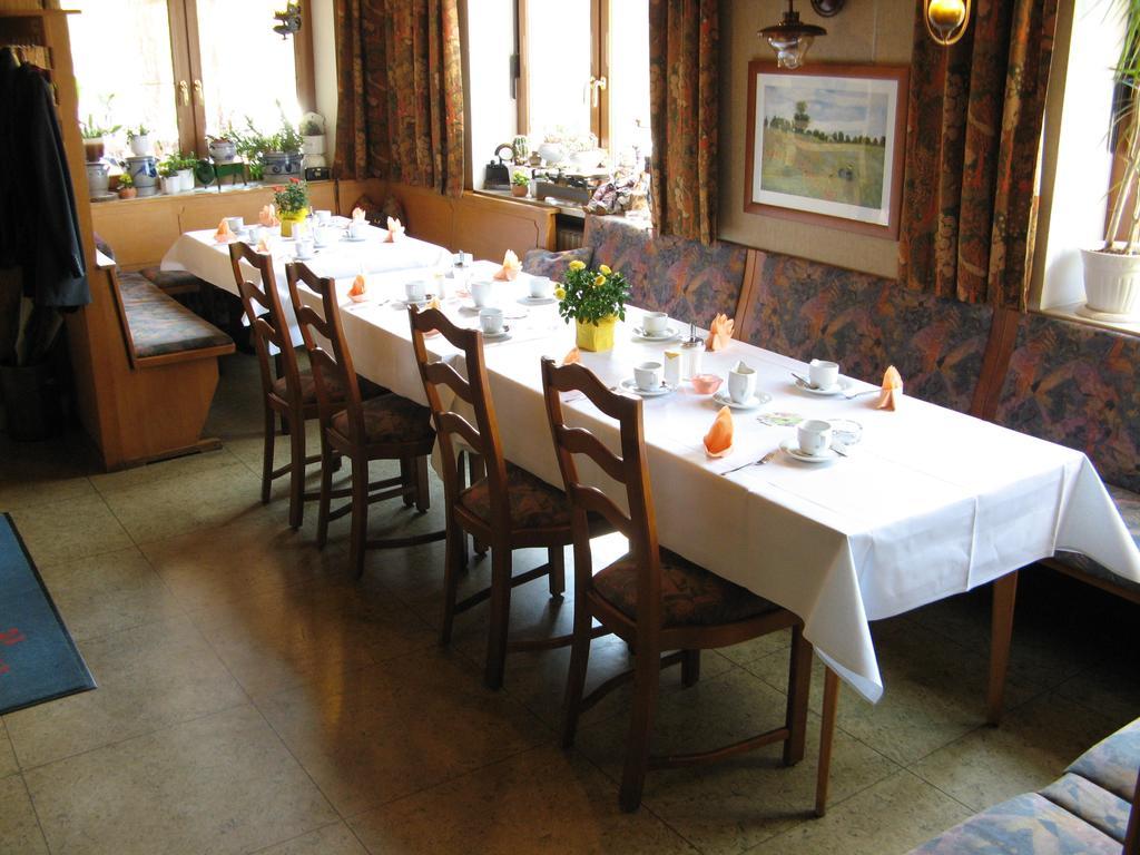 Restaurant - Pension Herrgottstal Креглинген Екстериор снимка